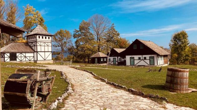Etno selo Čardaklije Vrtoče Bosanski Petrovac