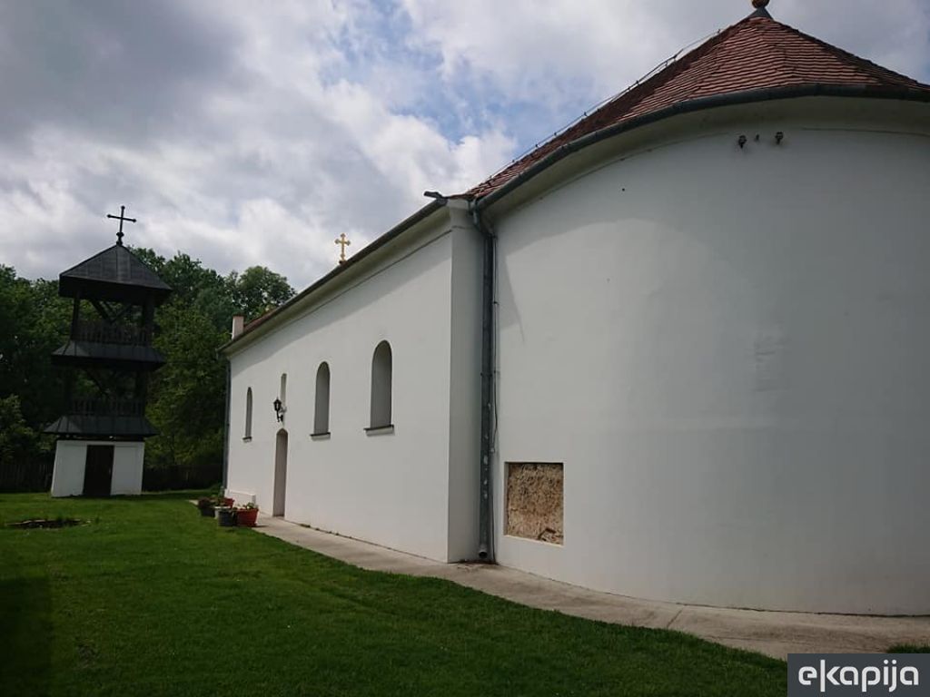 Crkva Svetog Luke Kupinovo Pećinci