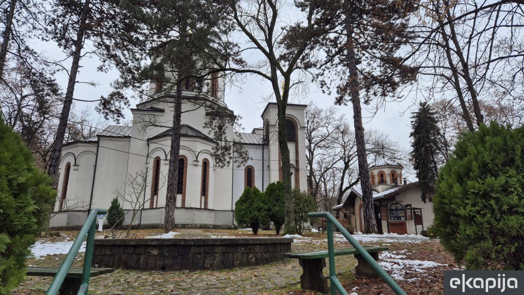 Crkva Svetih apostola Vartolomeja i Varnave Rakovica Beograd