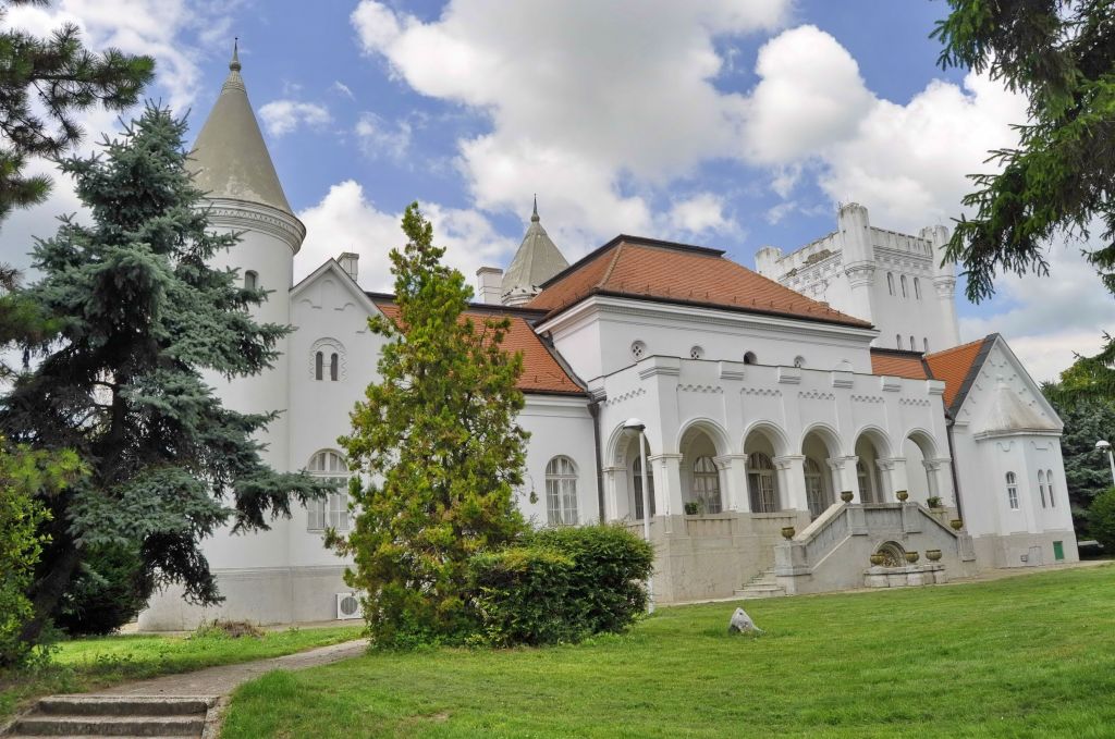 dvorac Fantast Bečej