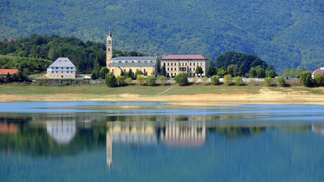 Franjevački samostan Rama Šćit