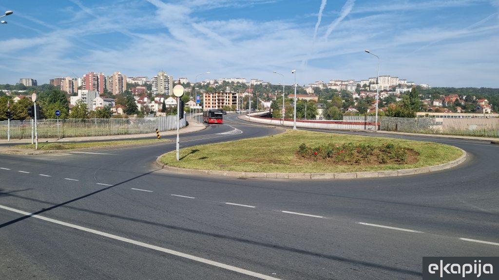 nadvožnjak u Rakovici od Miljakovca