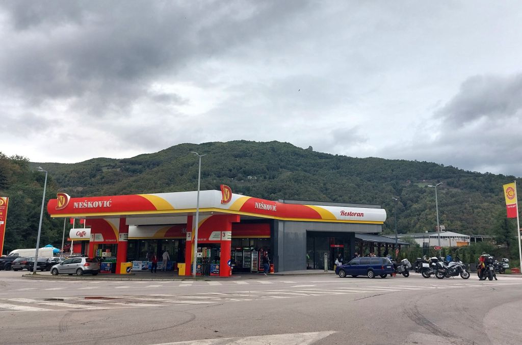 Benzinska pumpa i restoran Nešković Brod na Drini Foča