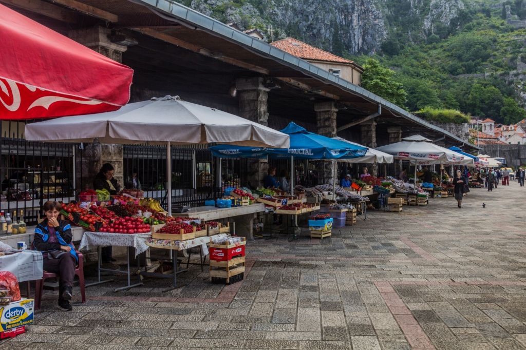 Gradska pijaca Markat Kotor