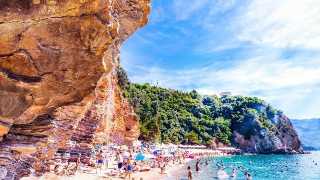 plaža Mogren u Budvi