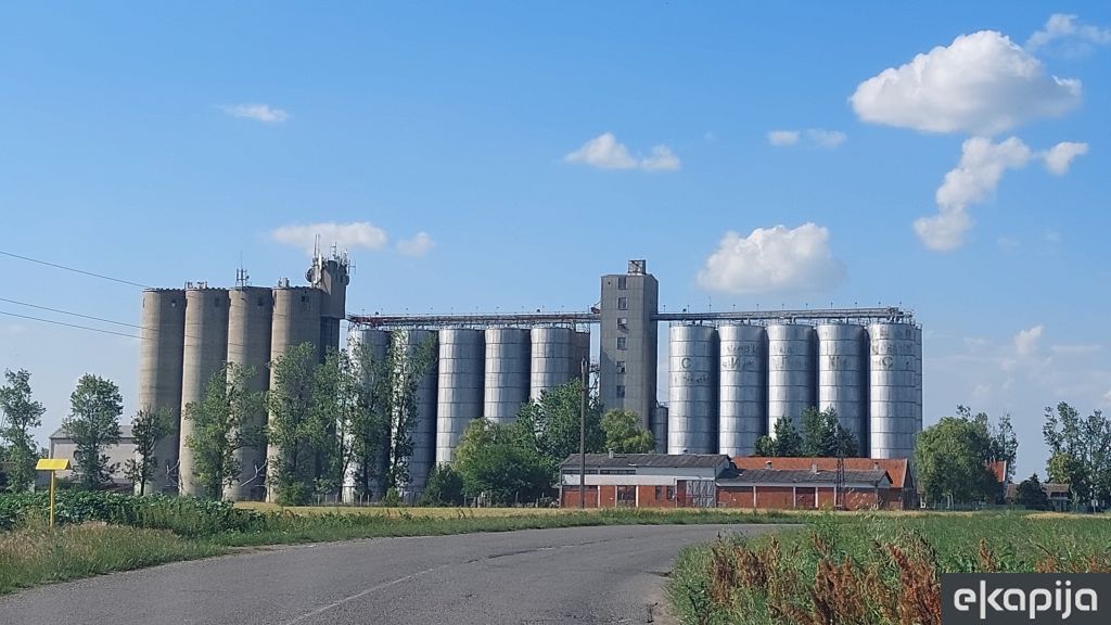 Silos Pećinci